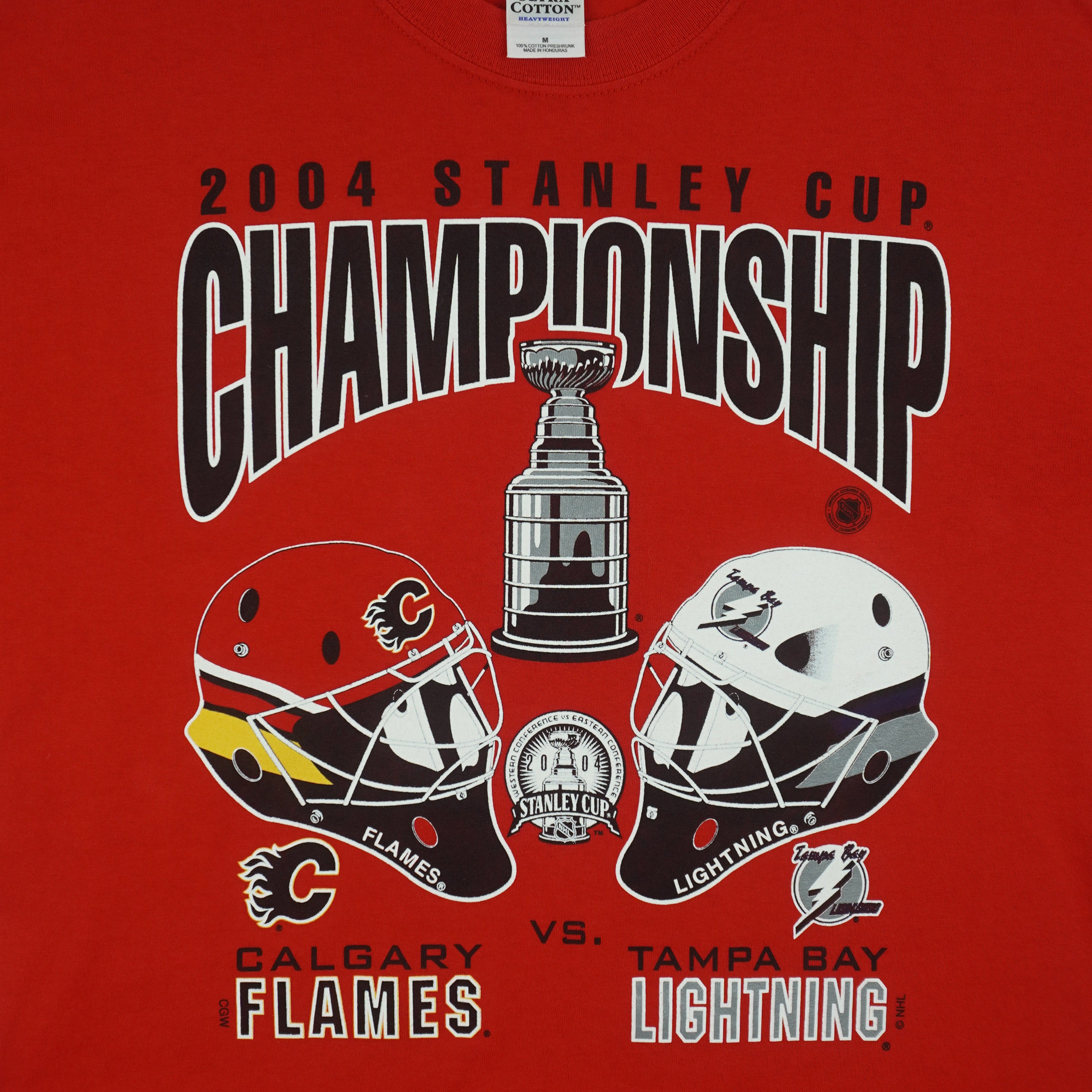 NHL - Calgary Flames Vs Tampa Bay Lightning Stanley Cup T-Shirt 2004 Medium Vintage Retro Hockey