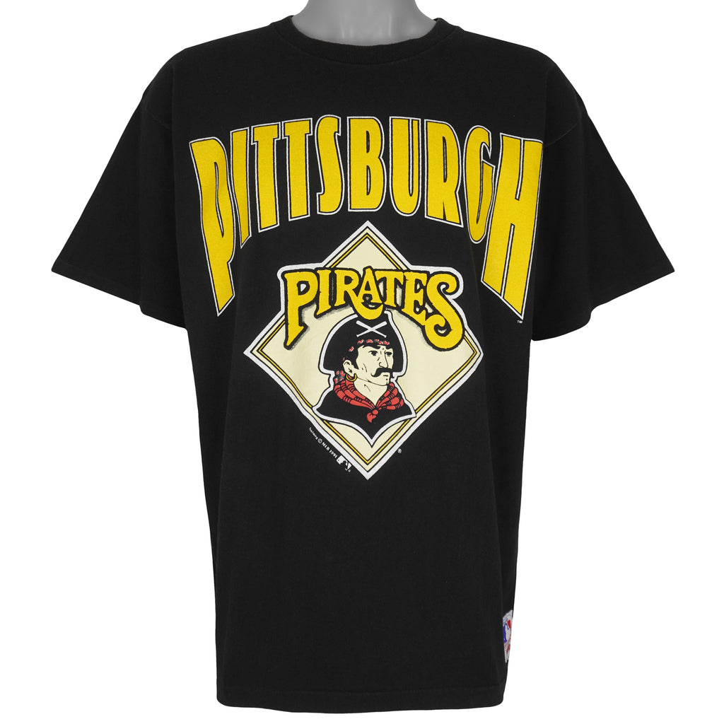 MLB (Nutmeg) - Pittsburgh Pirates Big Logo T-Shirt 1991 Large Vintage Retro Baseball