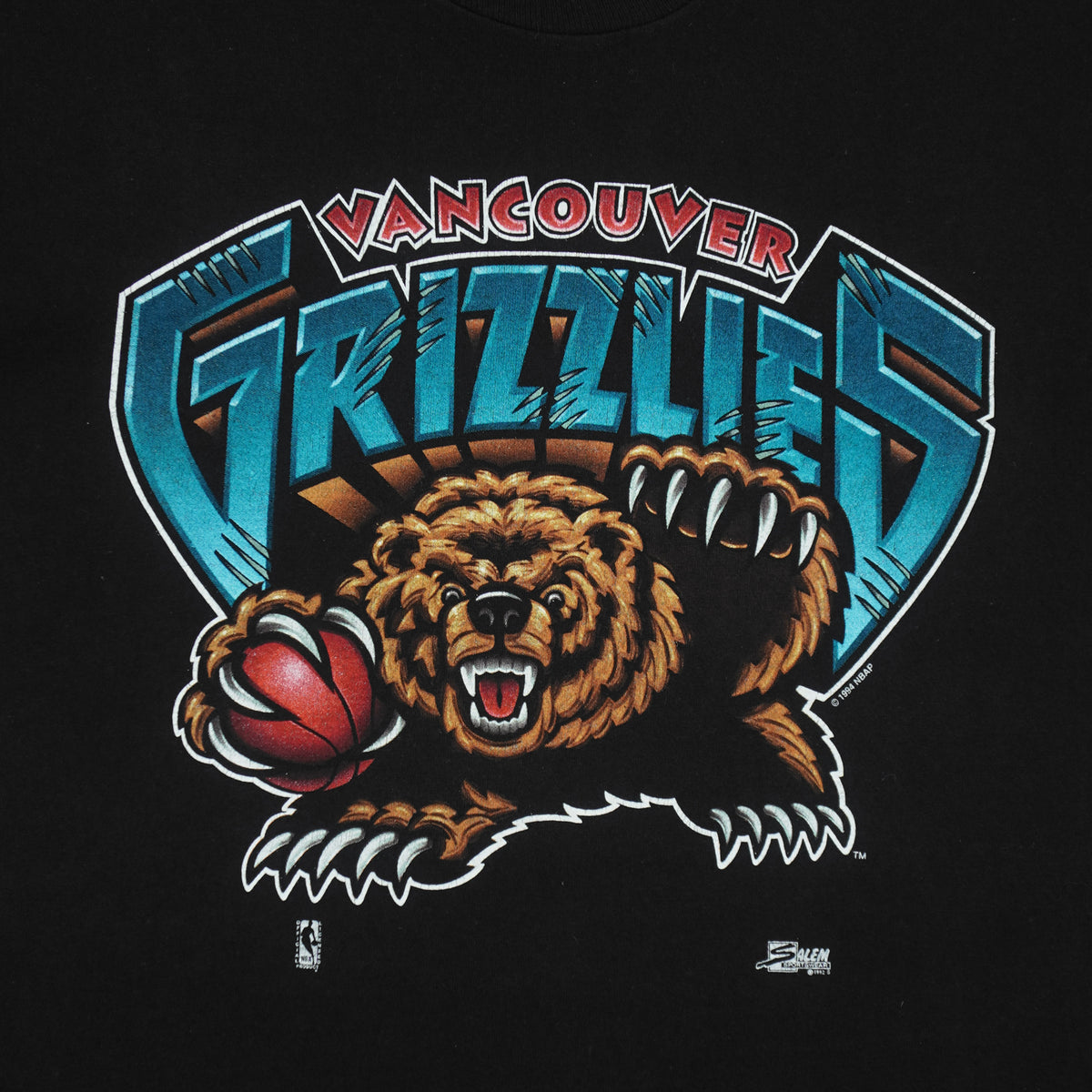 NBA (Salem) - Vancouver Grizzlies Basketball Big Logo T-Shirt 1990s X-Large Vintage Retro Basketball
