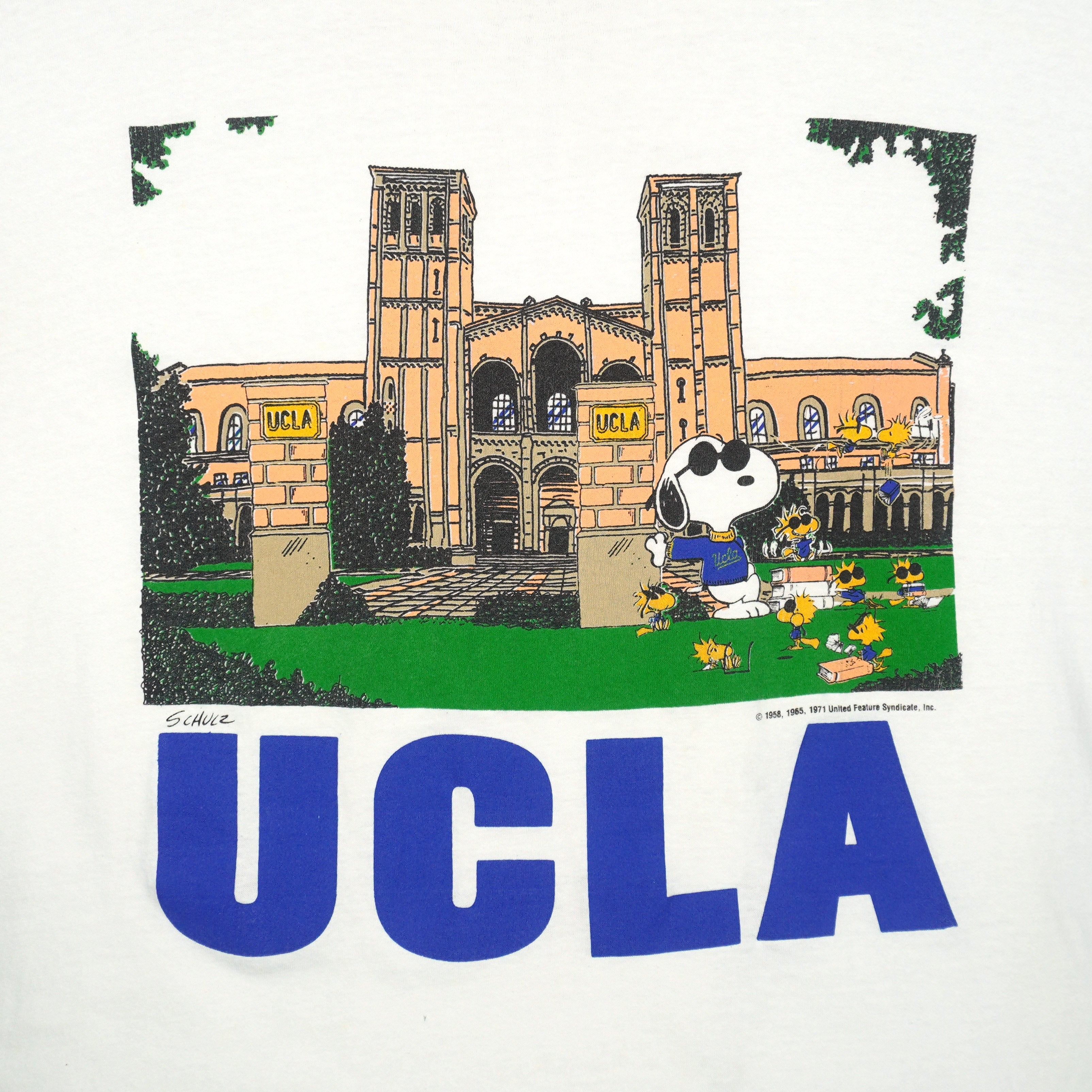 NCAA (Josten) - UCLA Snoopy Campus Single Stitch T-Shirt 1990s X-Large Vintage Retro