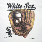 MLB (Nutmeg) - Chicago White Sox Baseball Glove T-Shirt 1995 X-Large Vintage Retro Baseball