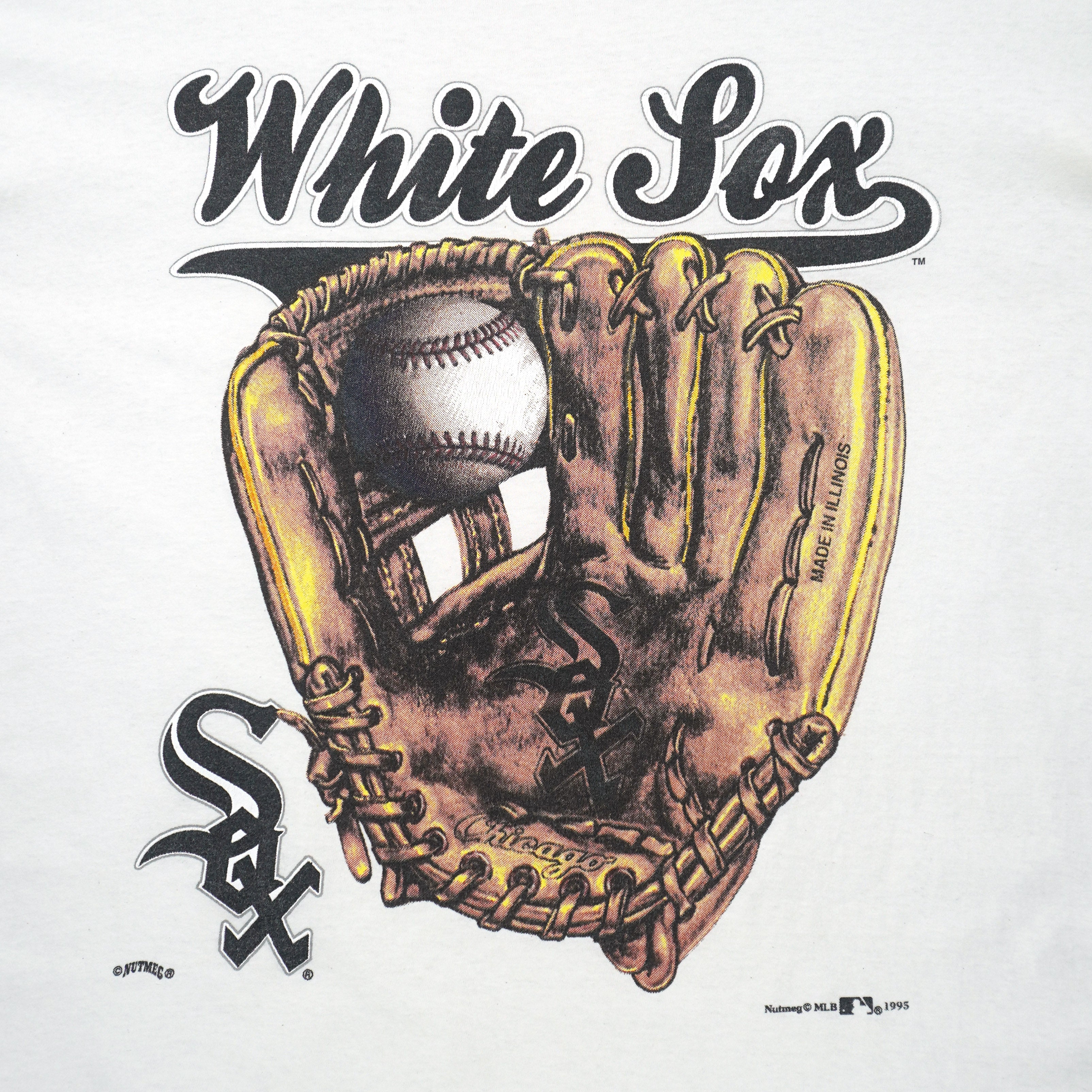 MLB (Nutmeg) - Chicago White Sox Baseball Glove T-Shirt 1995 X-Large Vintage Retro Baseball