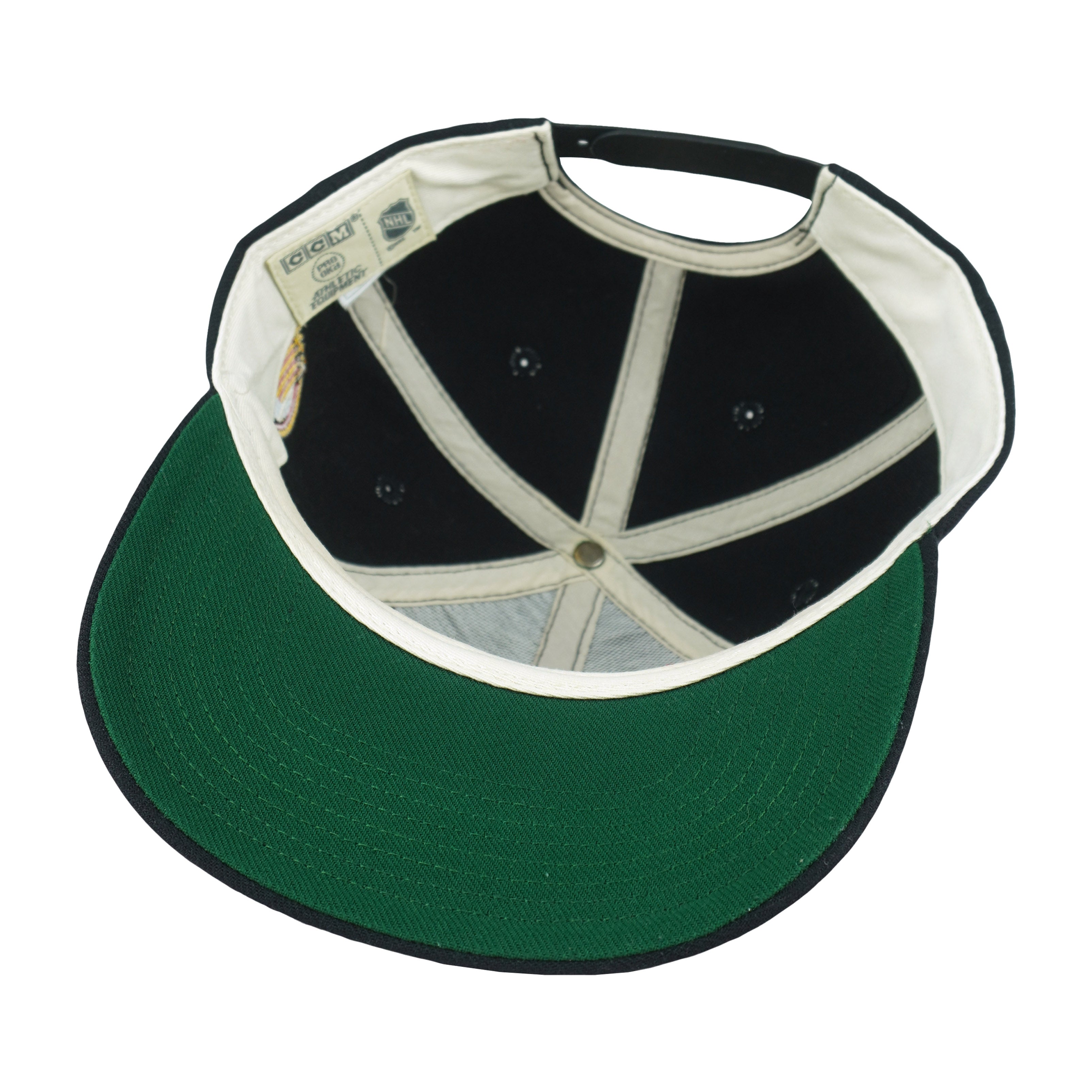 NHL (CCM) - Black Vancouver Canucks Snapback Hat 1990s OSFA Vintage Retro Hockey