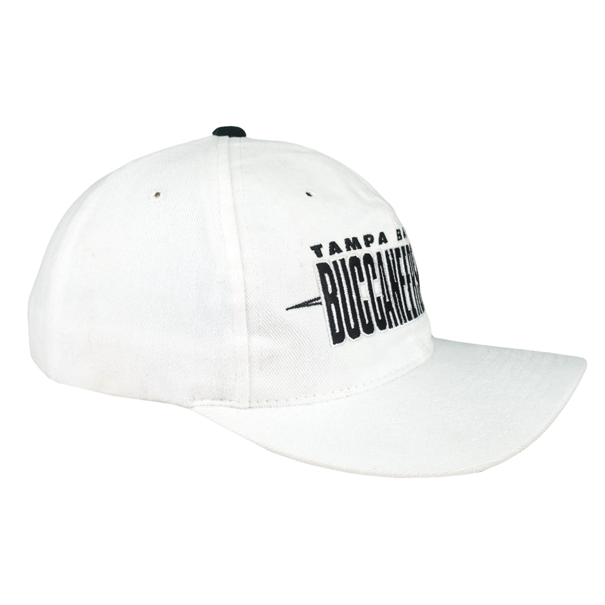 Angled view of the white Buccaneers hat and curved brim