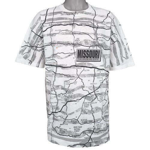 Vintage (Fruit Of The Loom) - Missouri Map All Over Print T-Shirt 1990s X-Large Vintage Retro
