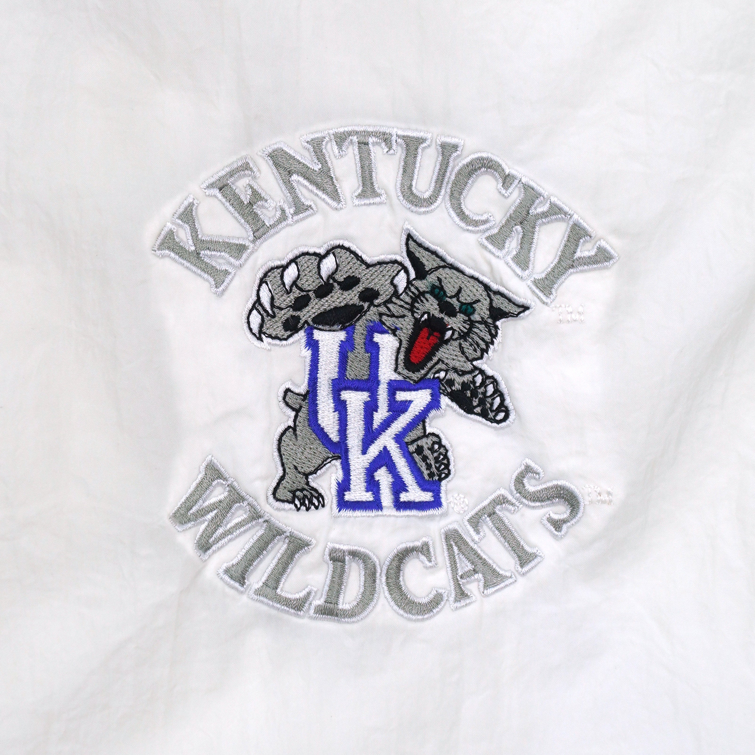 Kentucky Wildcats embroidered chest logo detail