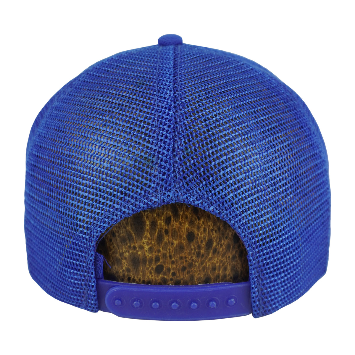 Rear mesh panels and blue snap closure on the Mets hat