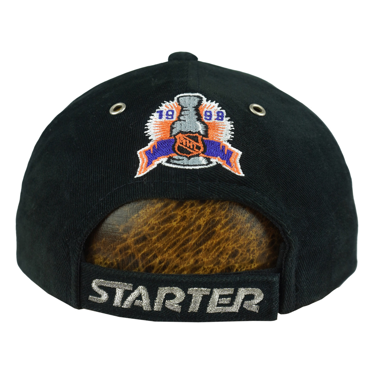 Rear view of the black Detroit Red Wings hat with 1998 Stanley Cup embroidery and Starter strap