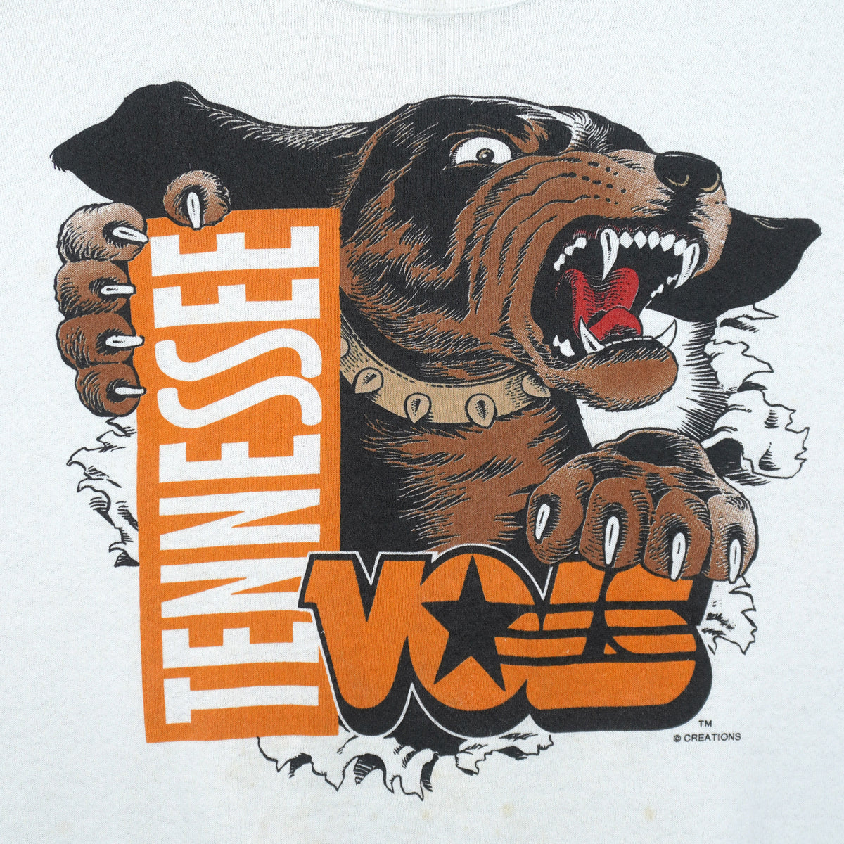 Tennessee Vols bear graphic close-up of the gray Tennessee Vols bear graphic sweatshirt