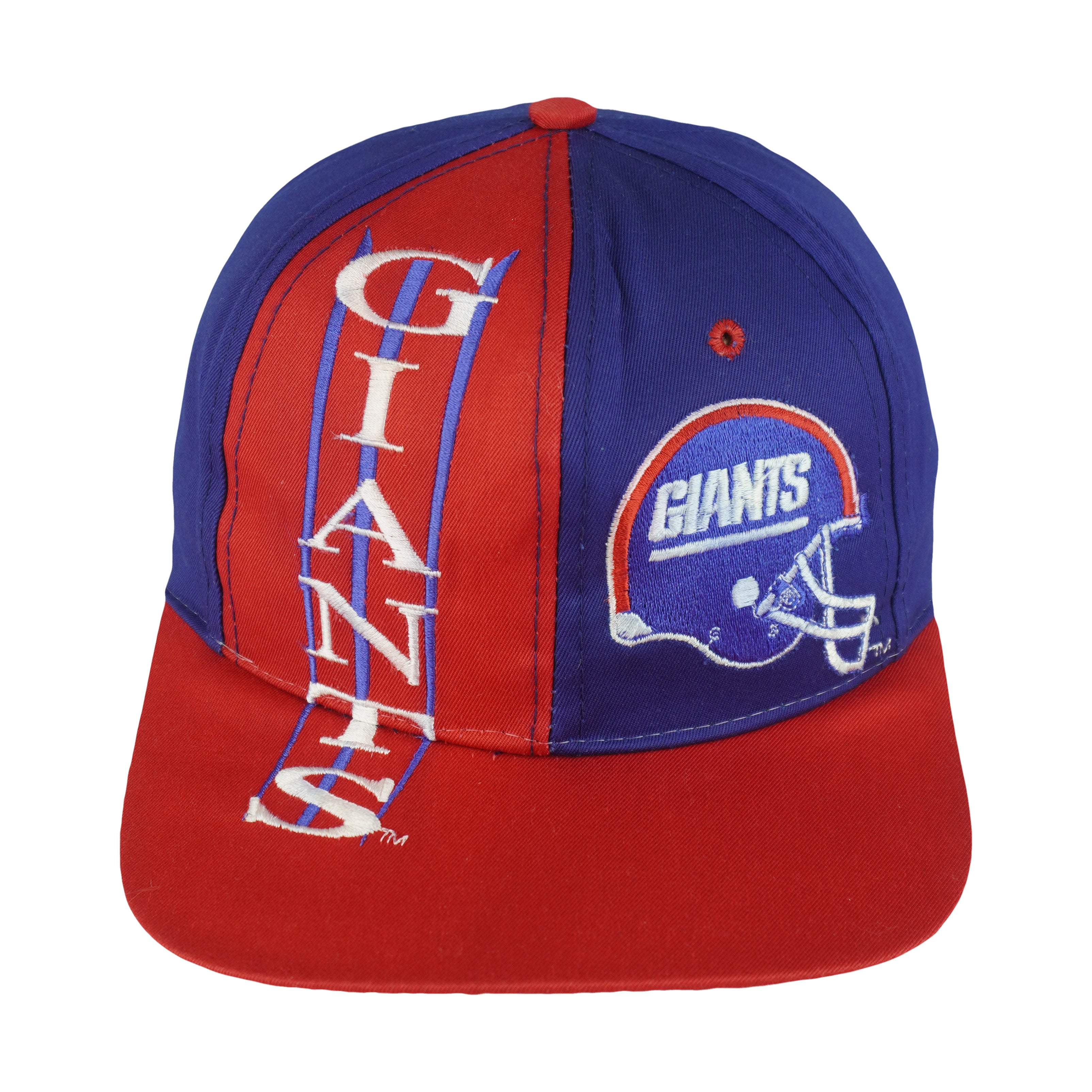Centered Giants snapback view highlighting the vertical team name and helmet embroidery