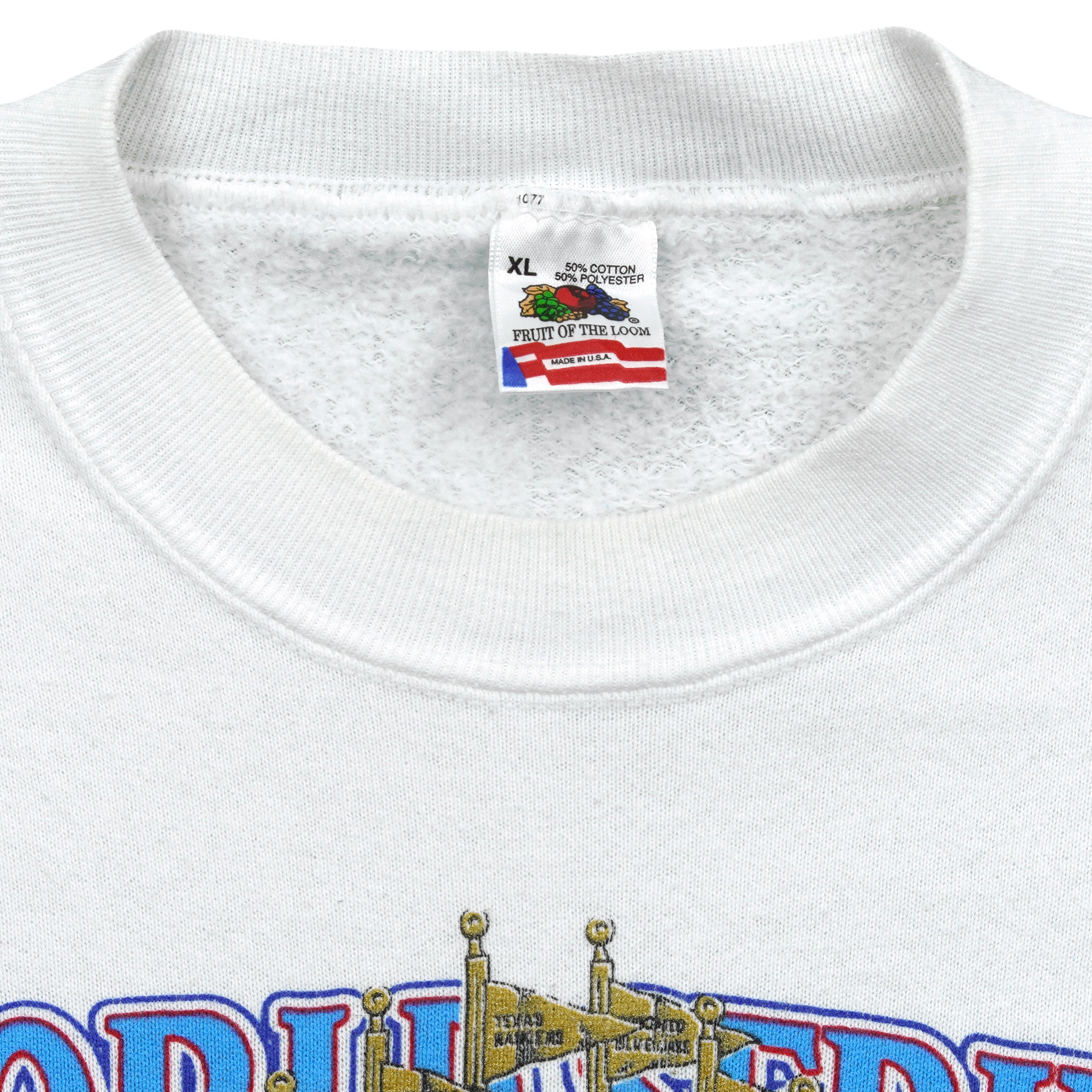 Toronto Blue Jays World Series champions sweatshirt Fruit of the Loom XL label close-up