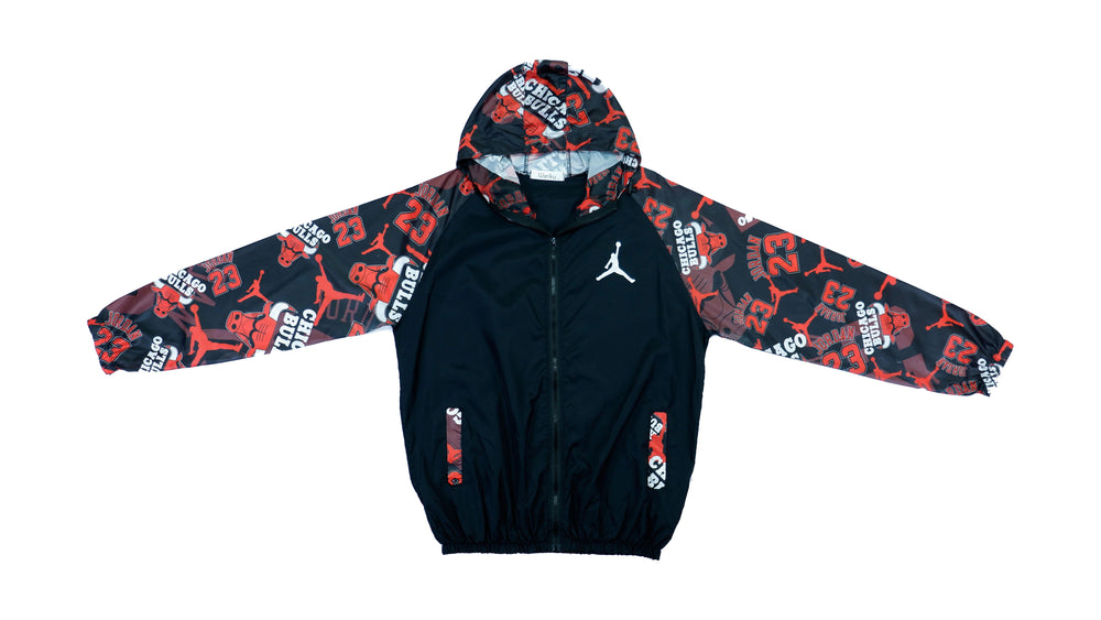 HYPE - Weiku Black Chicago Bulls/Jumpman Windbreaker Medium-Large