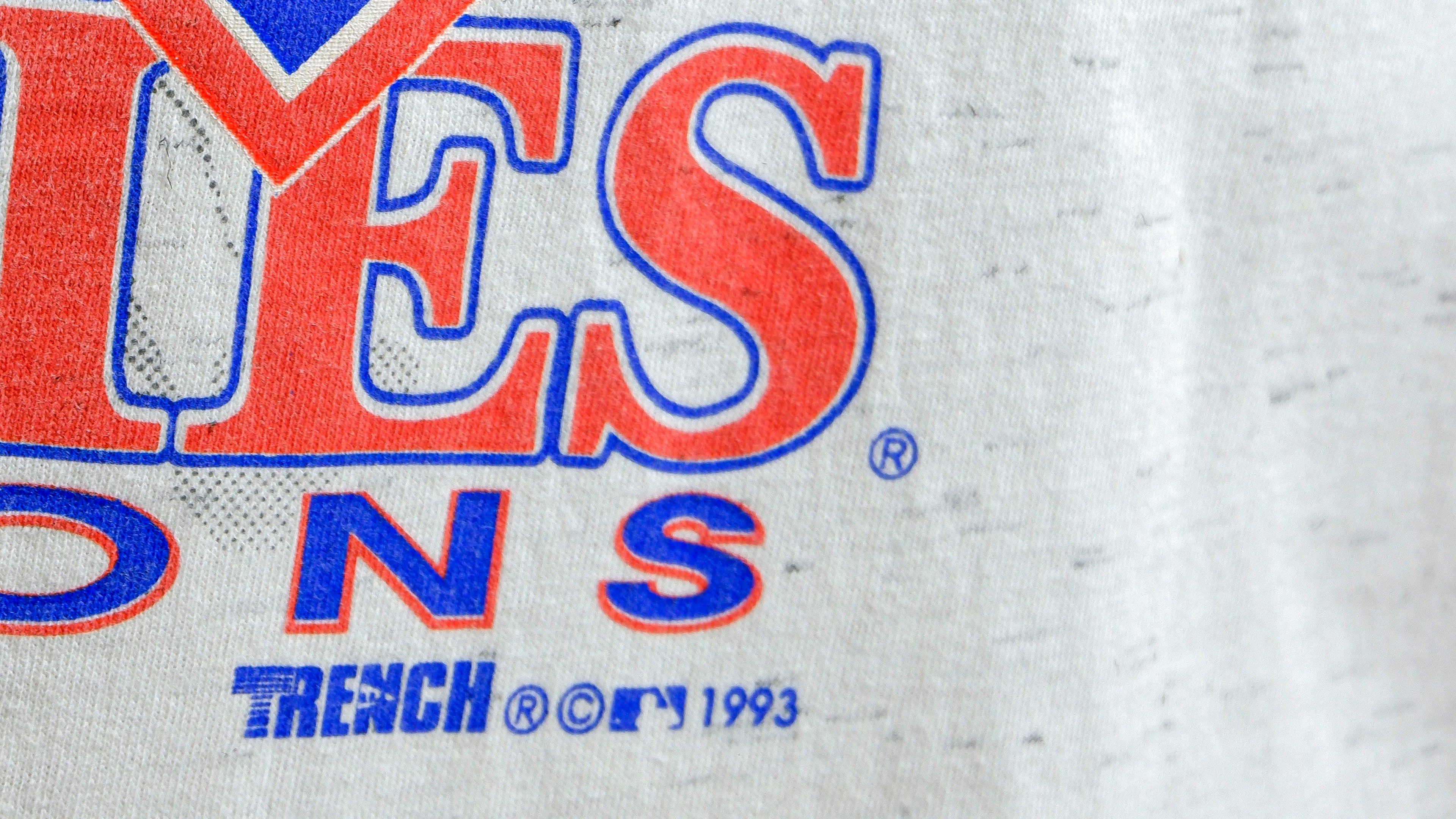 MLB (Trench) -  Philadelphia Phillies Spell-Out T-Shirt 1993  X-Large Vintage Retro Baseball