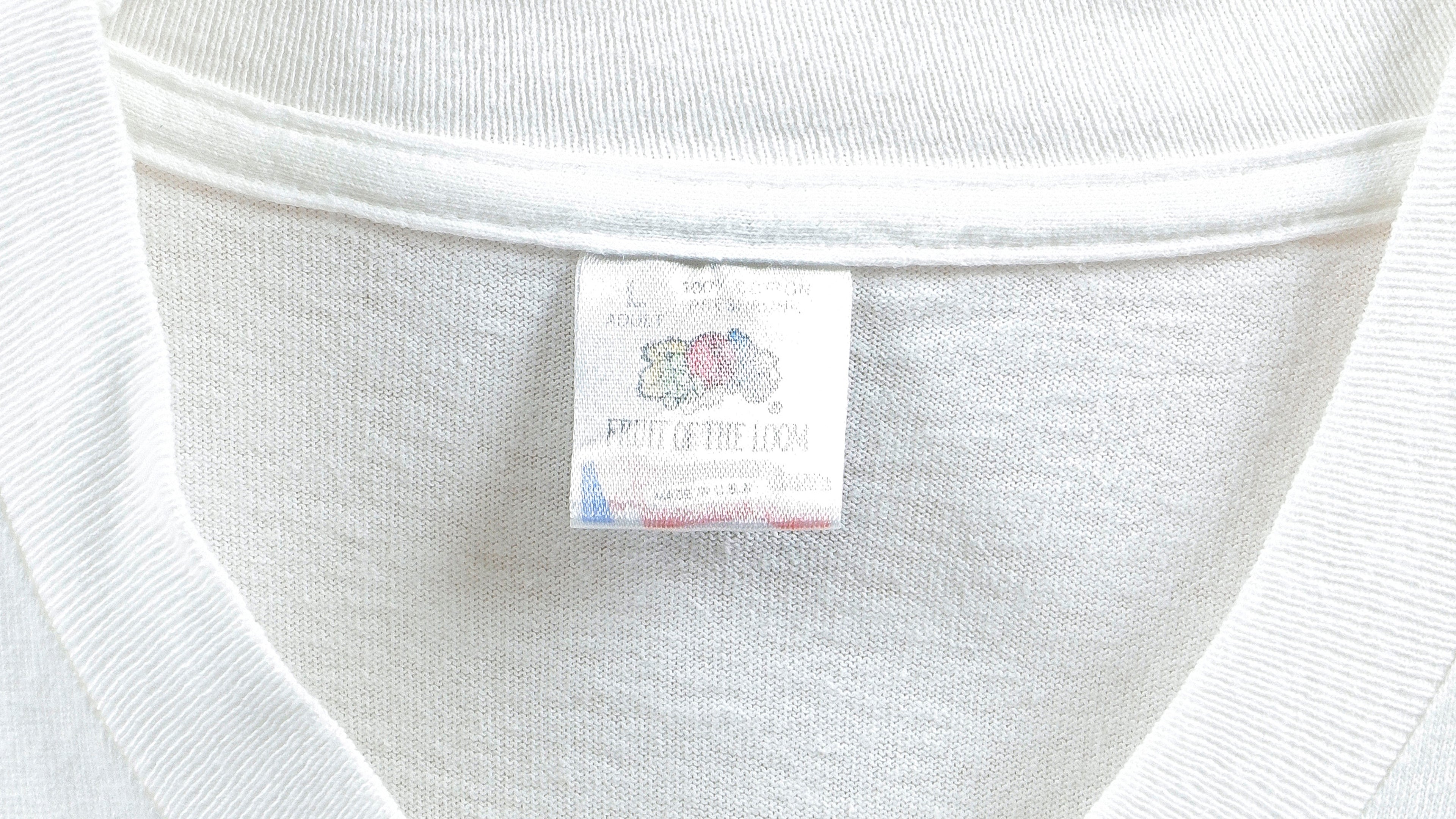 Vintage - White Jamaica T-Shirt 1990s Large Vintage Retro
