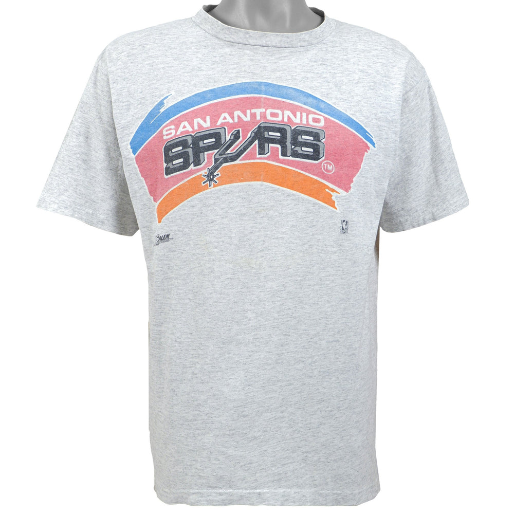 NBA - San Antonio Spurs Spell-Out T-Shirt 1990s Large Vintage Retro Basketball