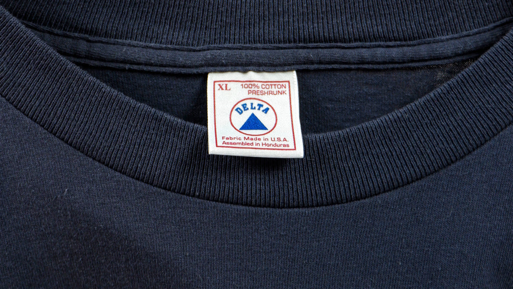 Vintage (Delta) - Tour of World Figure Skating Champions T-Shirt 1997 X-Large Vintage Retro