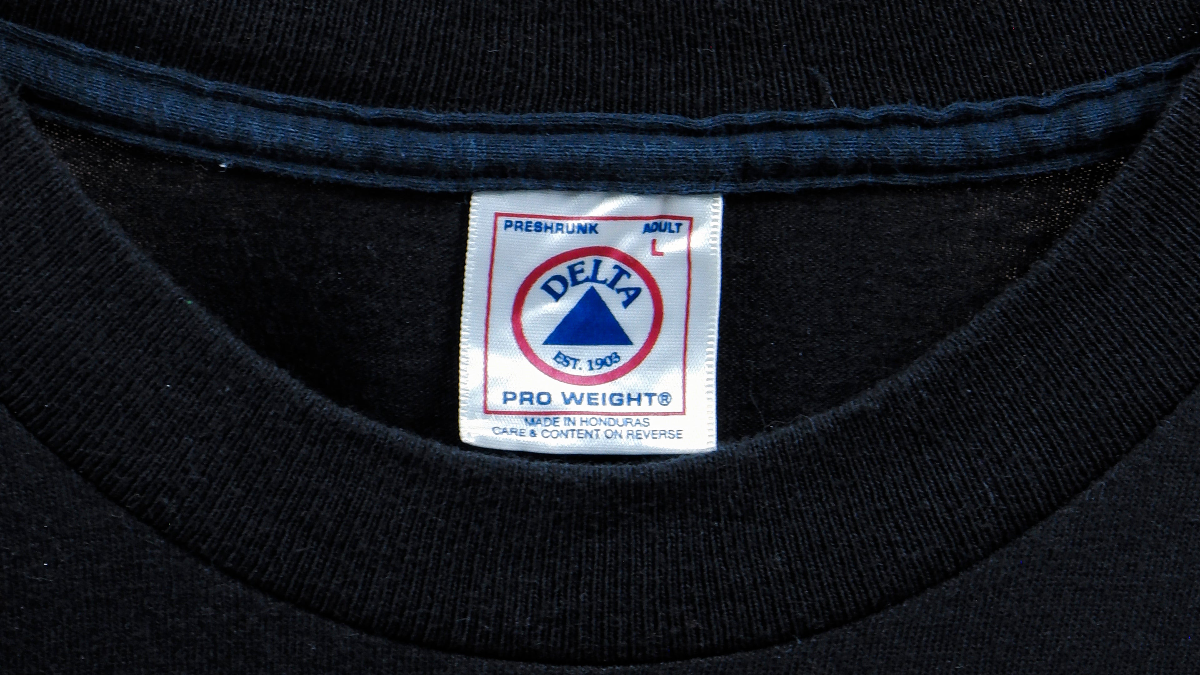 Vintage (Delta) - Black Peanuts T-Shirt Large Vintage Retro