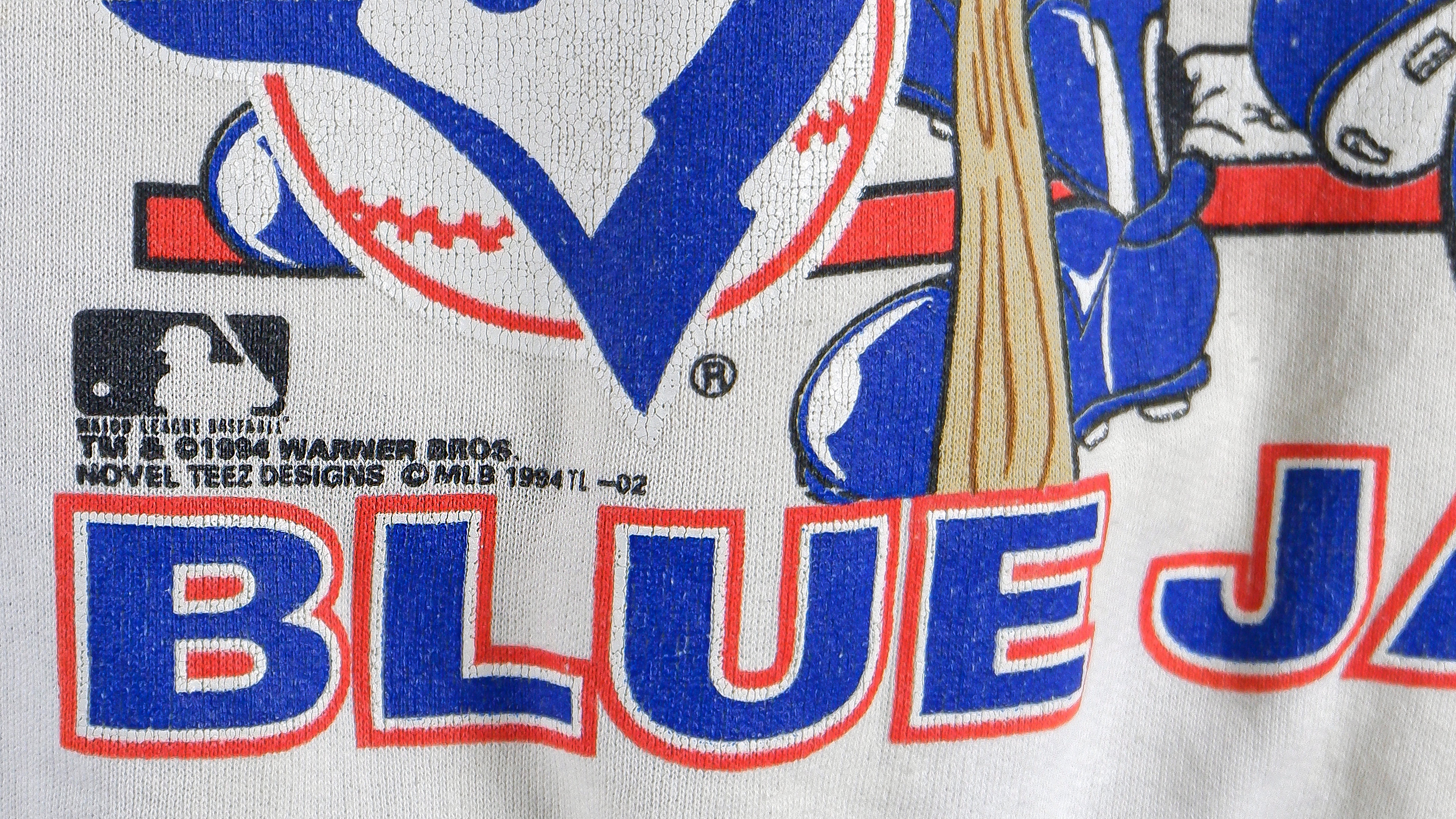 Vintage MLB (Novel Teez) - Toronto Blue Jays x Looney Tunes