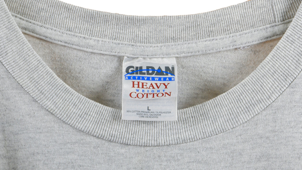NCAA (Gildan) - Kentucky Wildcats T-Shirt 1998 Large Vintage Retro College Basketball