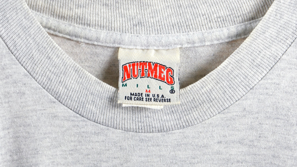 NFL (Nutmeg) - Philadelphia Eagles Big Spell-Out T-Shirt 1993 Medium Vintage Retro Football