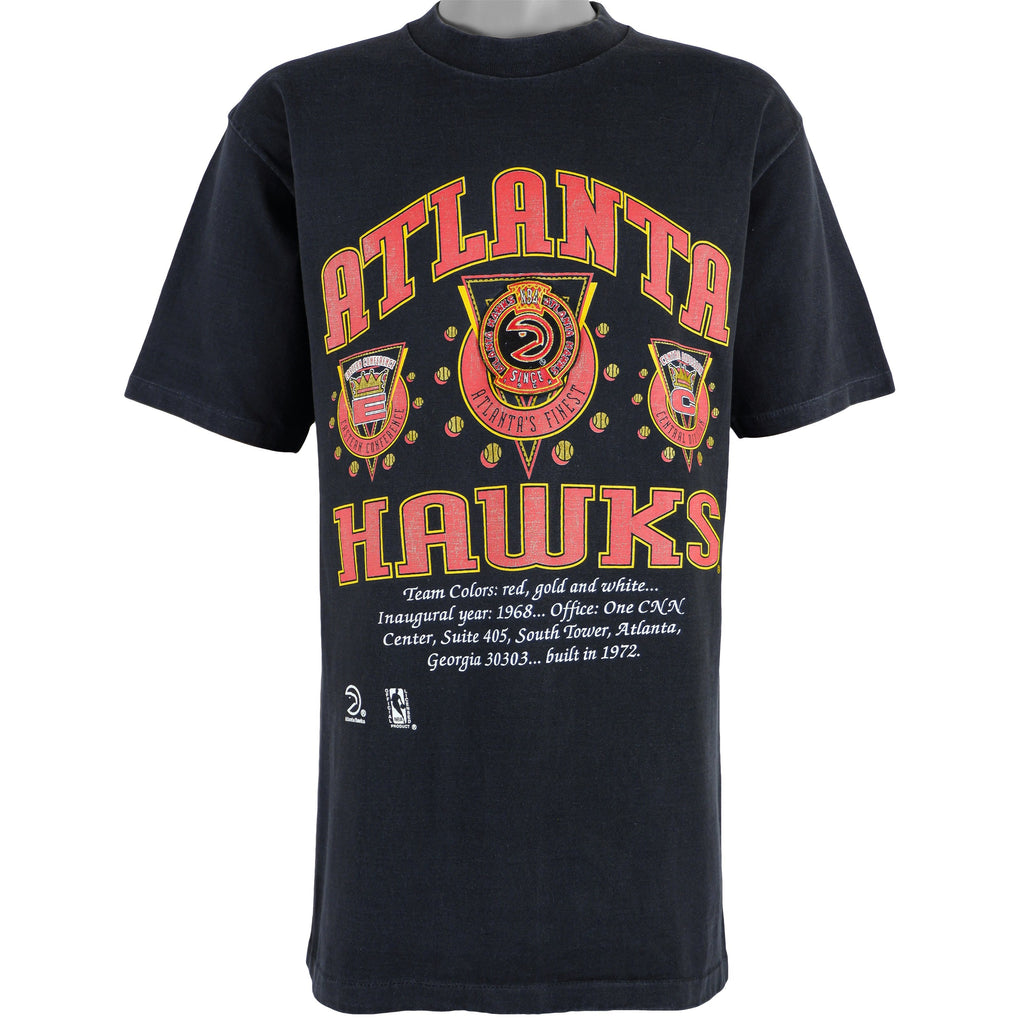 NBA (Home Team Advantage) - Atlanta Hawks Spell-Out T-Shirt 1990s X-Large Retro Basketball
