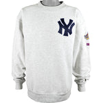MLB (Majestic) - New York Yankees Crew Neck Sweatshirt 1996 Large Vintage Retro Baseball