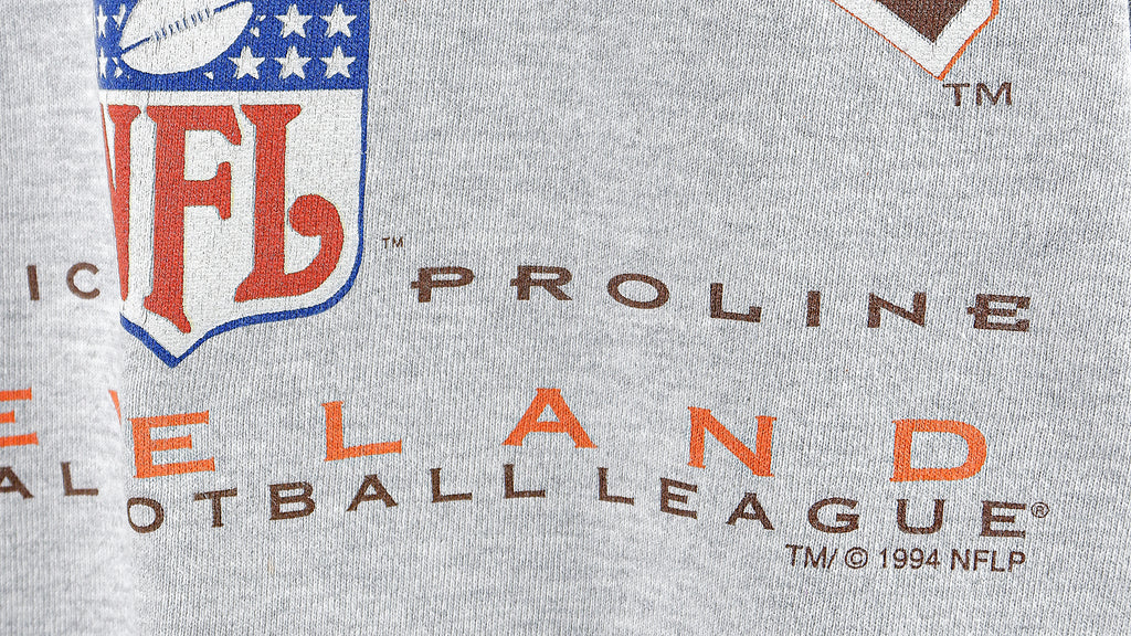 NFL (Logo Athletic) - Cleveland Browns Spell-Out Sweatshirt 1994 Large Vintage Retro Football