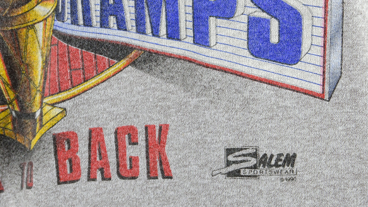 NBA (Salem) - Detroit Pistons World Champs T-Shirt 1990 Large Vintage Retro Basketball