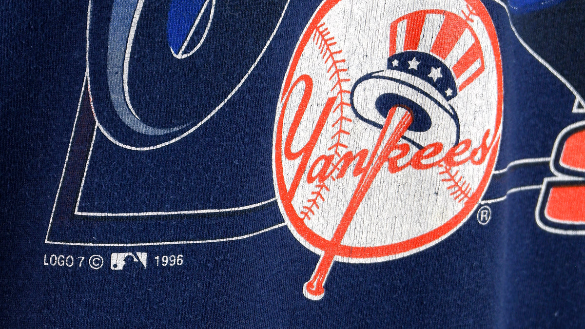 MLB (Logo 7) - New York Yankees T-Shirt 1996 Large Vintage Retro Baseball