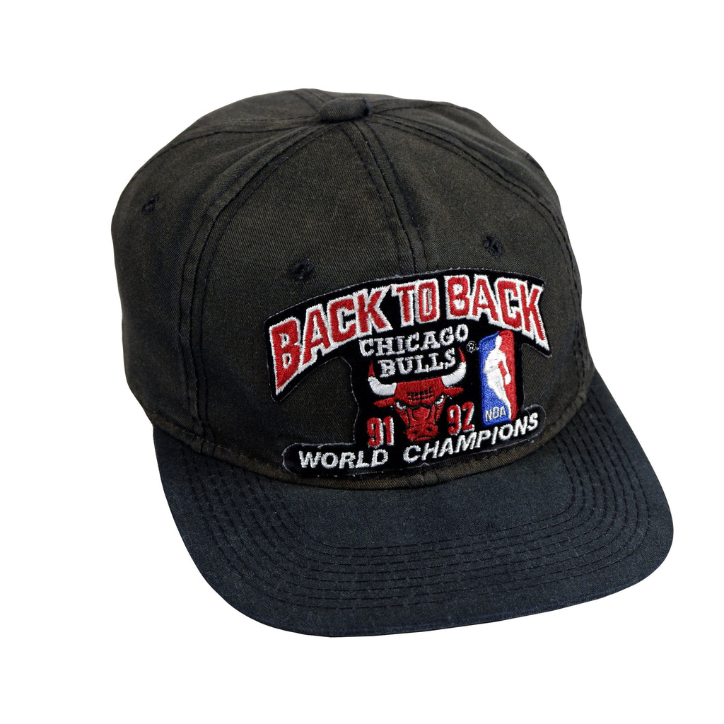 NBA (The Twill) - Chicago Bulls Snapback Hat 1992 Adjustable Vintage Retro Basketball