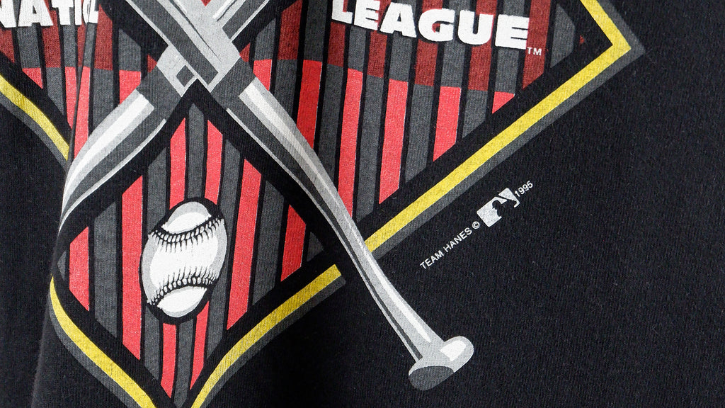 MLB (Hanes) - Black Pittsburgh Pirates T-Shirt 1995 X-Large Vintage Retro Baseball
