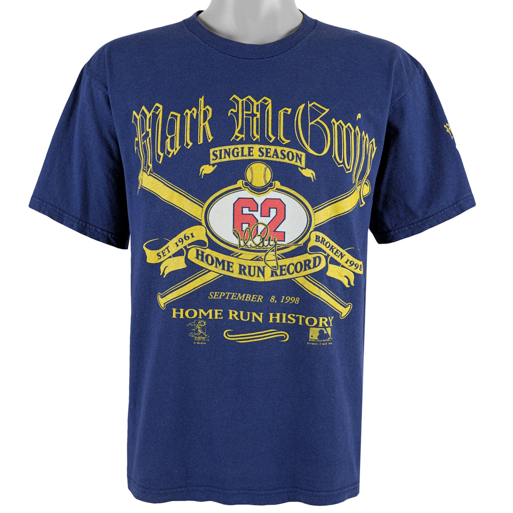MLB (Lee) - Cardinals Mark McGwire Home Run Record T-Shirt 1998 Medium Vintage Retro Baseball