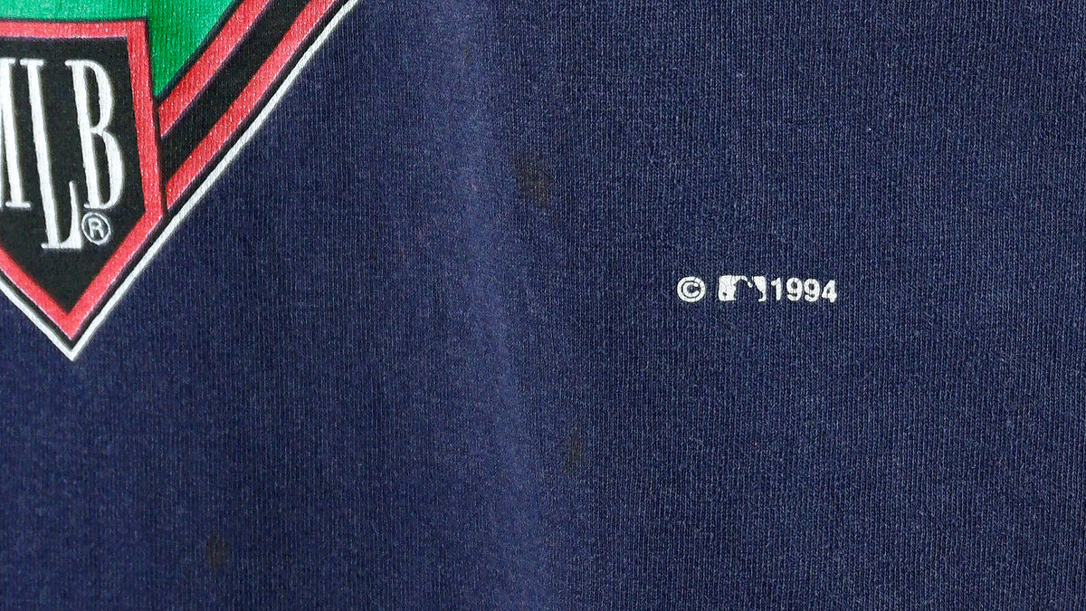 MLB (Logo 7) - Atlanta Braves Spell-Out T-Shirt 1994 Large Vintage Retro Baseball