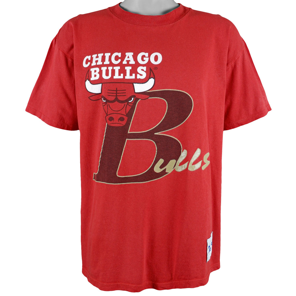 NBA (The Game) - Chicago Bulls Spell-Out T-Shirt 1990s Large Vintage Retro Basketball