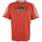 NHL - Calgary Flames spell-Out T-Shirt 2000s Large Vintage Retro Hockey