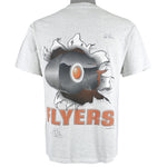 NHL (Pro Player) - Philadelphia Flyers Spell-Out T-Shirt 1990s Medium Vintage Retro Hockey