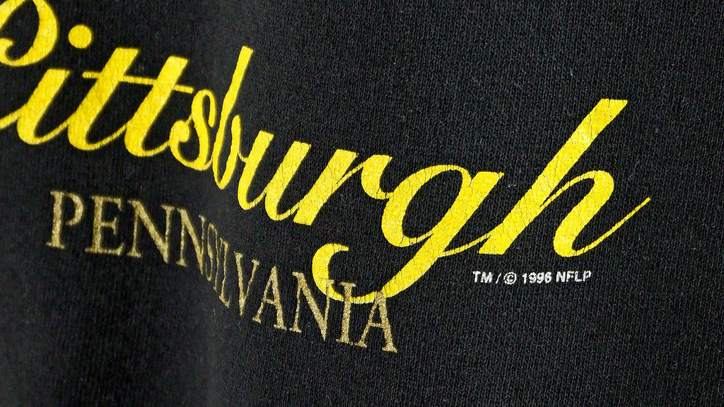 NFL (Nutmeg) - Pittsburgh Steelers Crew Neck Sweatshirt 1996 X-Large Vintage Retro Football