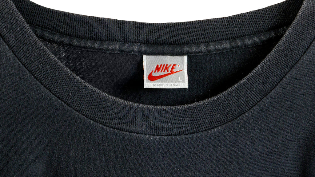 Nike - Black Just Do It Spell-Out T-Shirt 1990s Large Vintage Retro