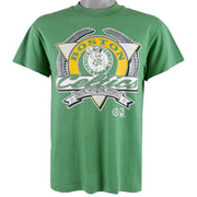 NBA (Trench) - Boston Celtics Spell-Out T-Shirt 1990s Medium Vintage Retro Basketball