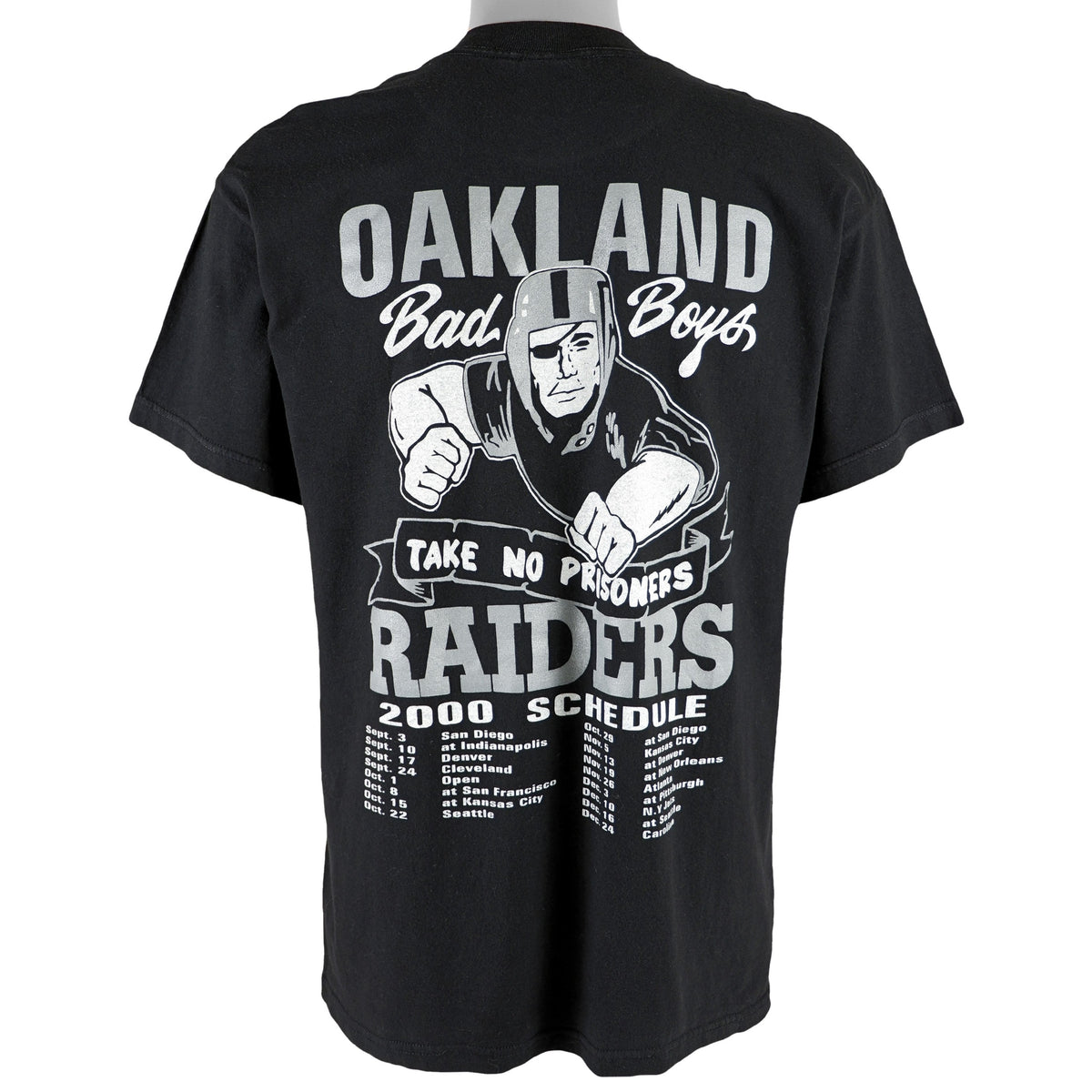 NFL (Gildan) - Oakland Raiders Spell-Out T-Shirt 2000 Large Vintage Retro Football