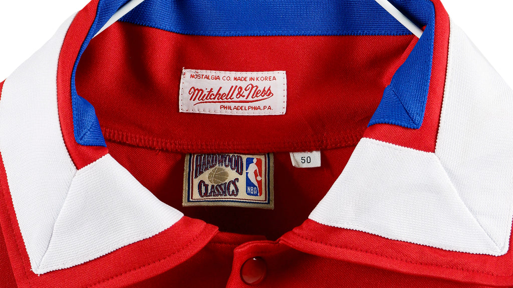 NBA (Hardwood Classics)- Philadelphia 76ers Button-Up Basketball Jersey 1990s X-Large Vintage Retro Basketball