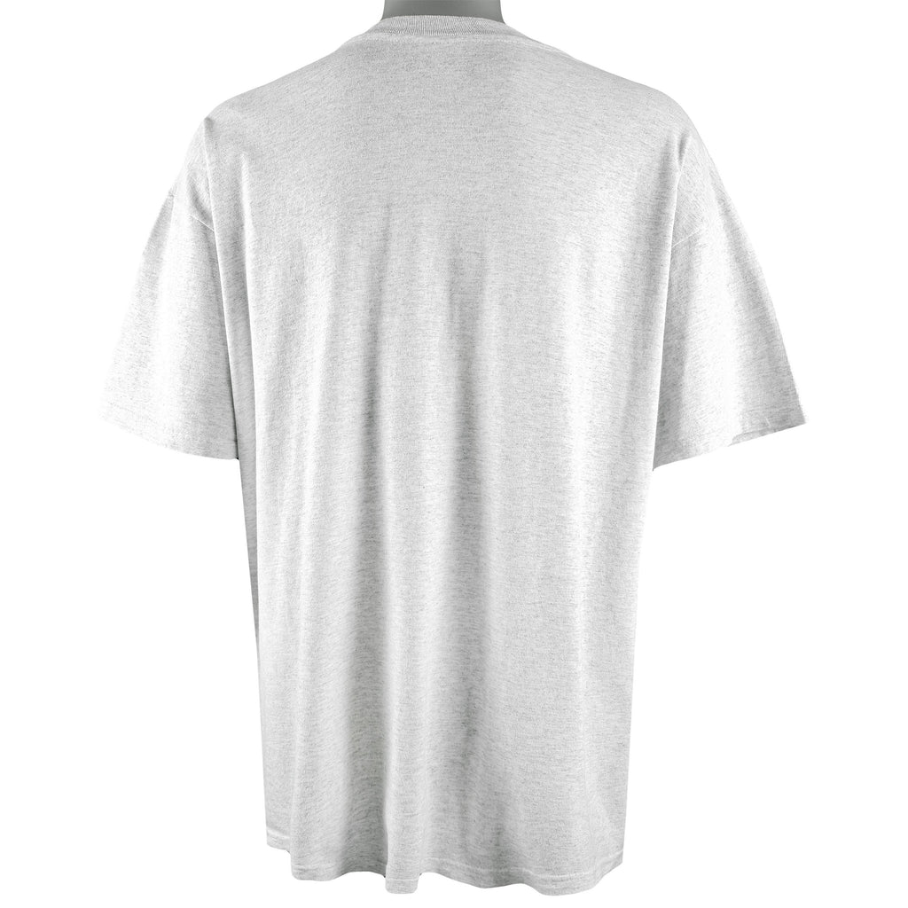 NBA (Hanes) - New York Knicks Spell-Out T-Shirt 1990s X-Large Vintage Retro Basketball