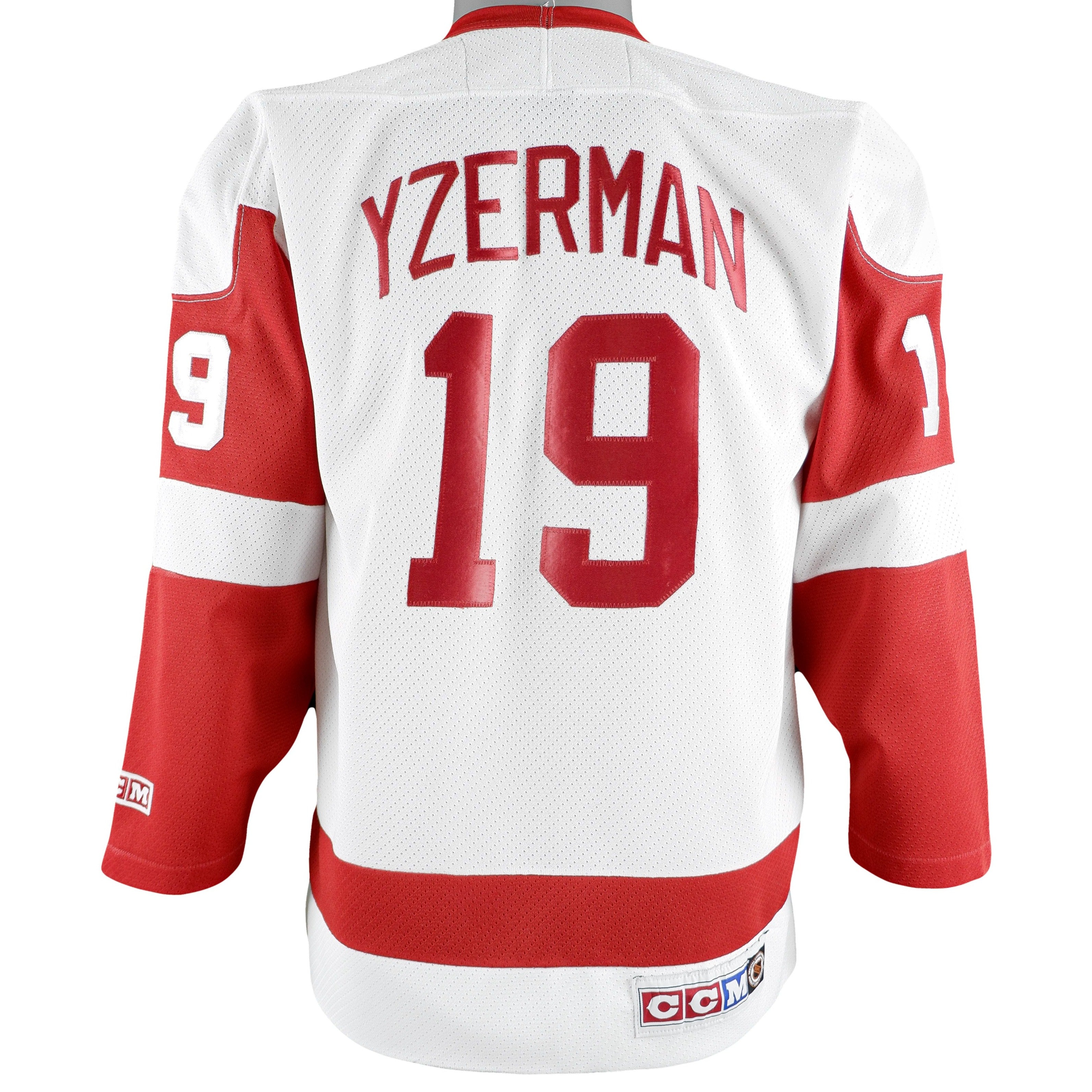 19 Steve Yzerman  Detroit red wings, Red wings hockey, Detroit