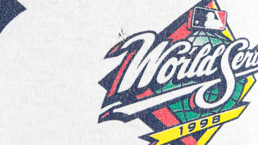MLB (Tultex) - New York Yankees T-Shirt 1998 Large Vintage Retro Baseball