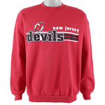 NHL (Logo 7) - New Jersey Devils Crew Neck Sweatshirt 1990s Large Vintage Retro Hockey