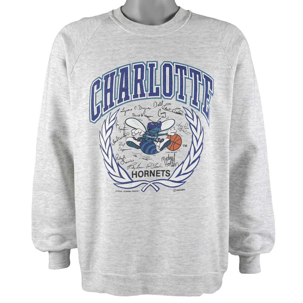 NBA (Jerzees) - Charlotte Hornets Crew Neck Sweatshirt 1988 X-Large Vintage Retro Baseketball