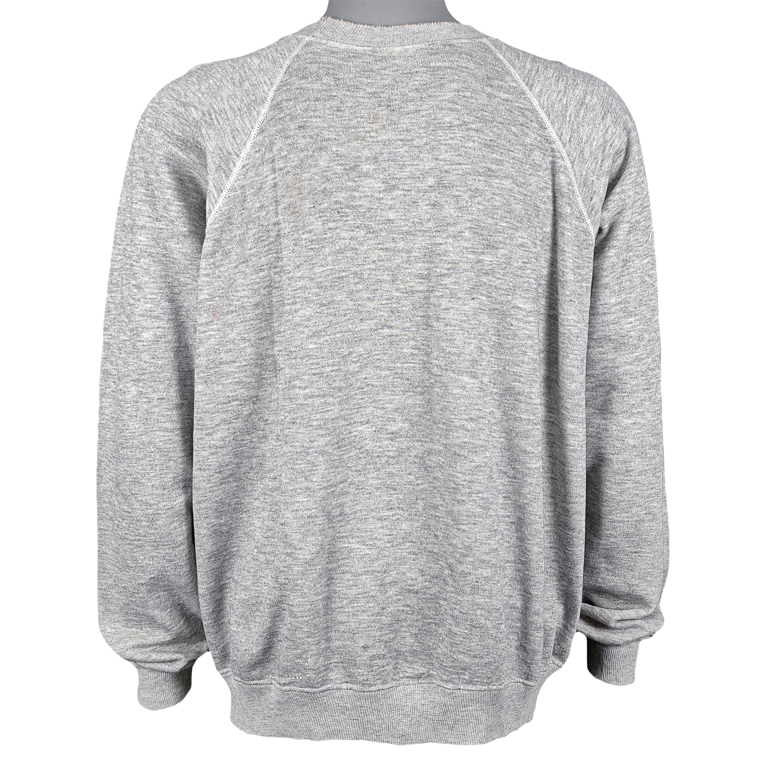 Vintage (Hanes) - The Earth is Your Backyard Crew Neck Sweatshirt 1990s X-Large Vintage Retro
