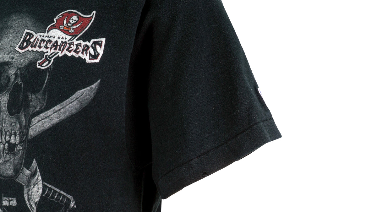 NFL (Pro Player) - Tampa Bay Buccaneers T-Shirt 1990s Medium Vintage Retro Footballl