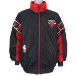 NBA (Pro Player) - Chicago Bulls Spell-Out Reversible Jacket 1990s X-Large Vintage Retro Basketball