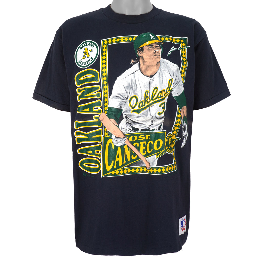 MLB (Nutmeg) - Oakland Athletics Spell-Out T-Shirt 1990 X-Large Vintage Retro Baseball